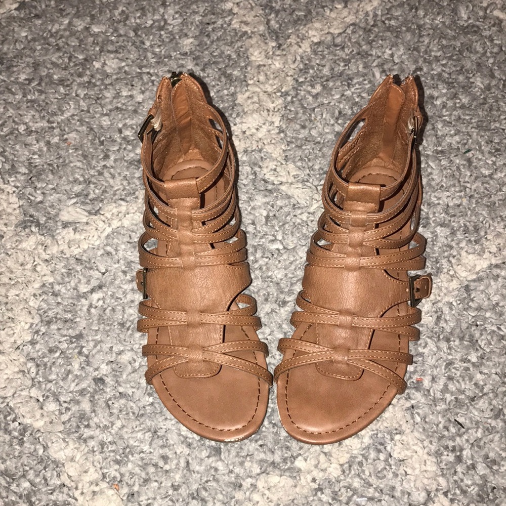 Madden Girl Sandals✨